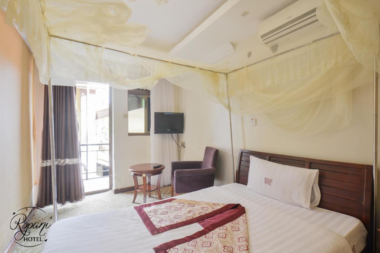 Ropani Hotel Kitende 외부 사진