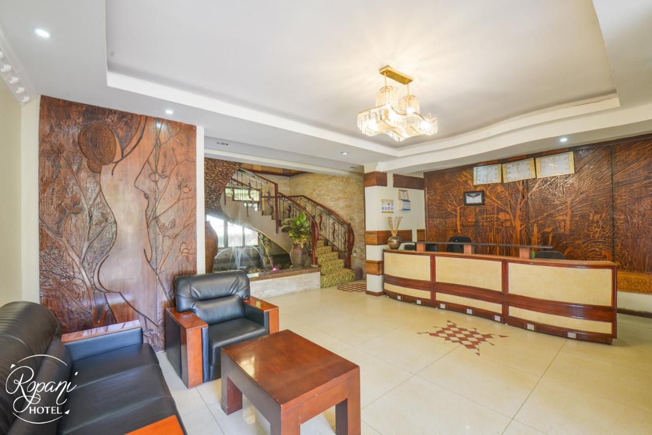 Ropani Hotel Kitende 외부 사진