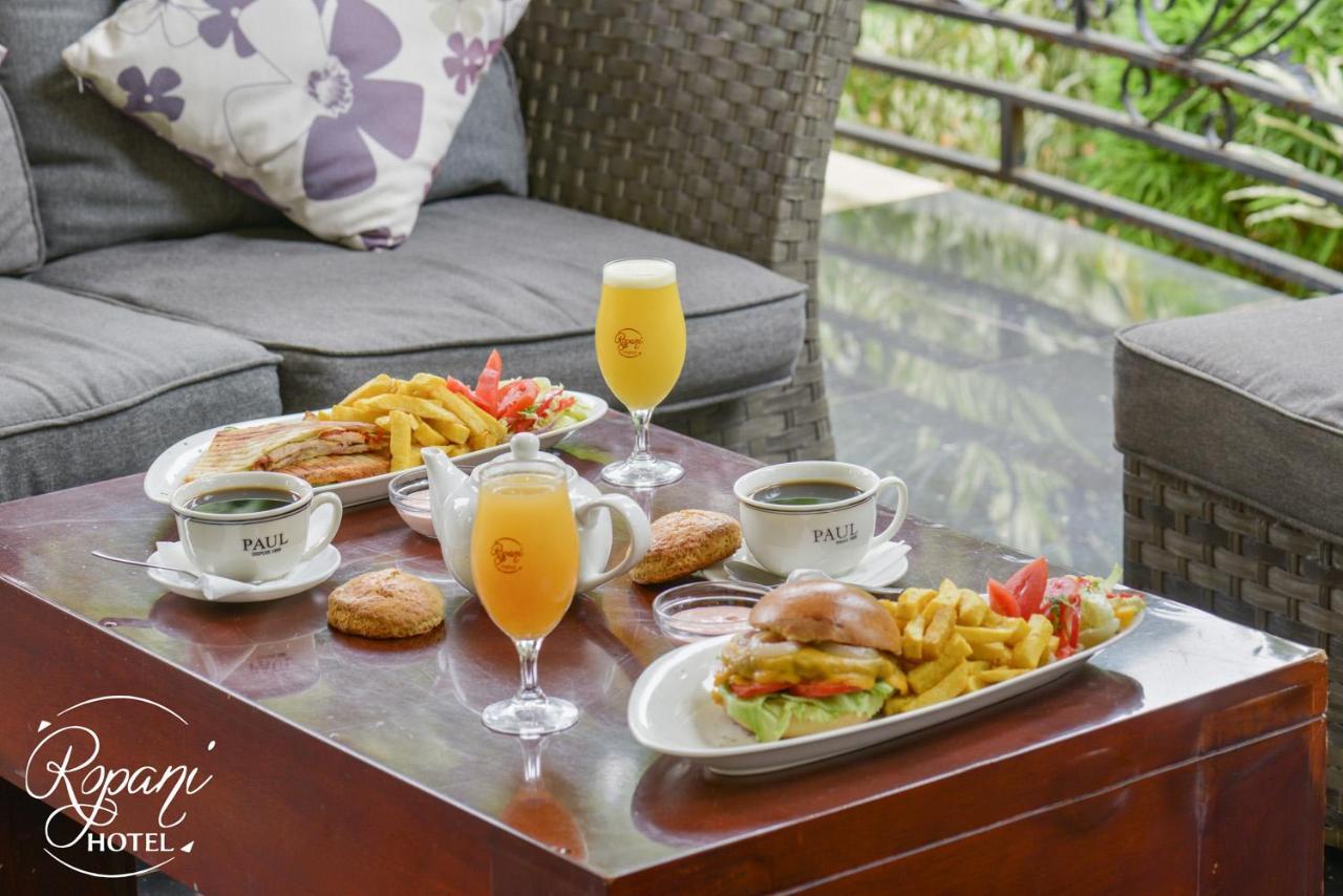 Ropani Hotel Kitende 외부 사진