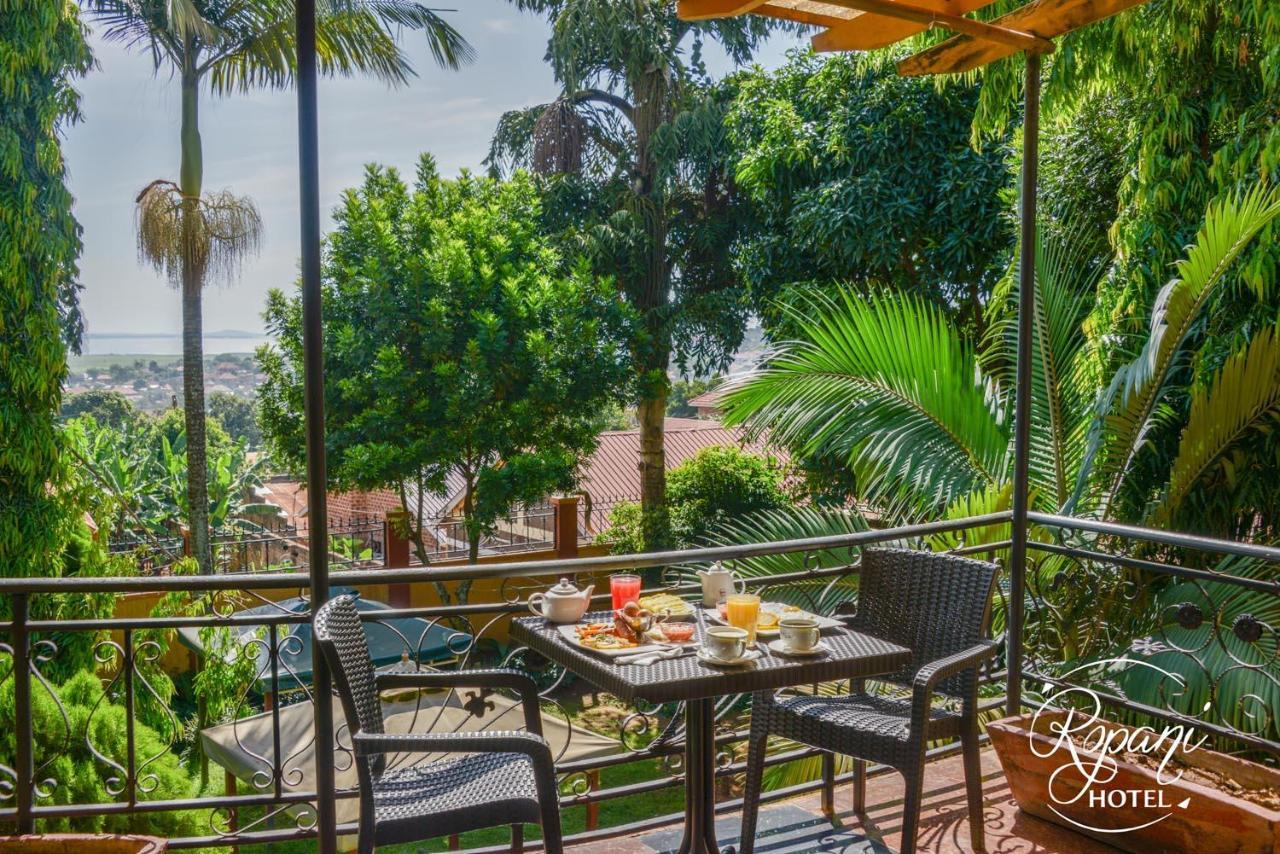 Ropani Hotel Kitende 외부 사진