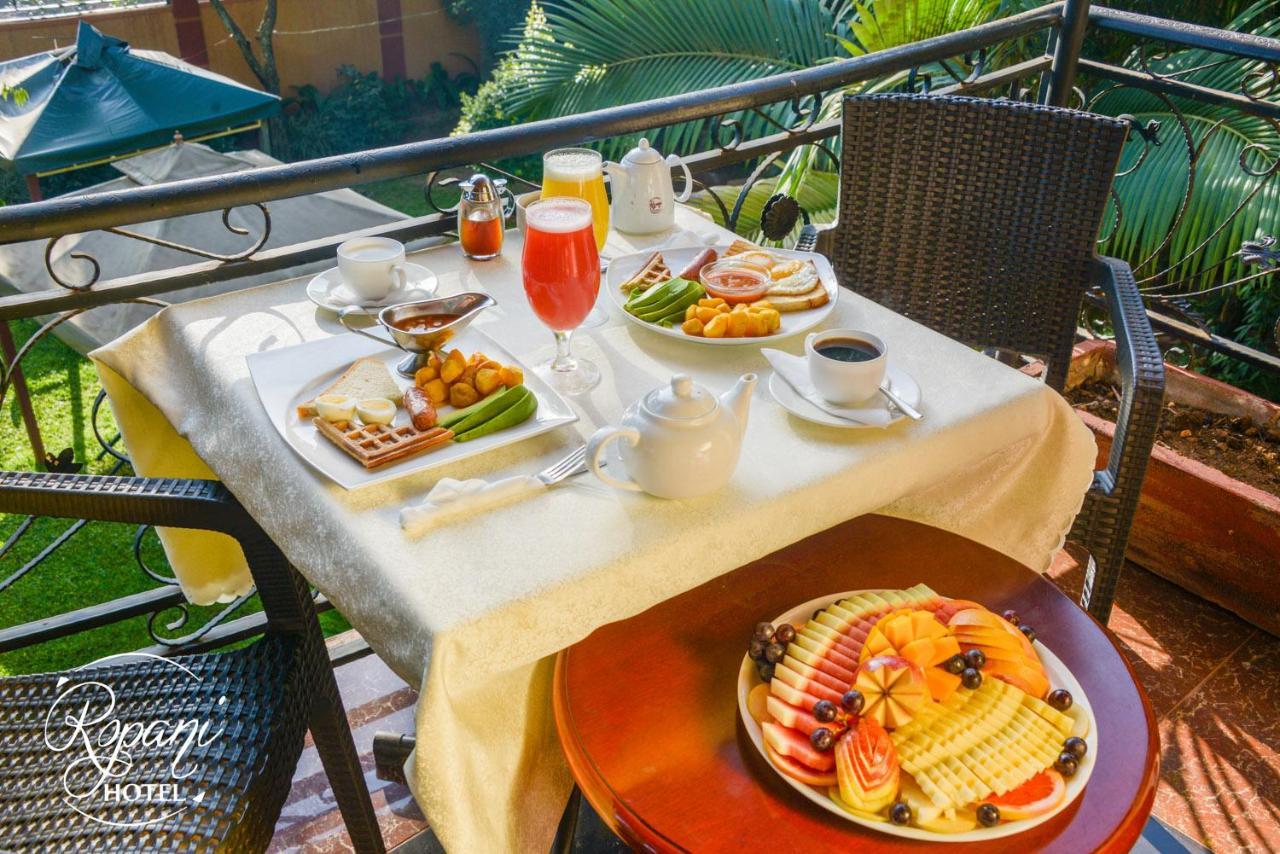 Ropani Hotel Kitende 외부 사진