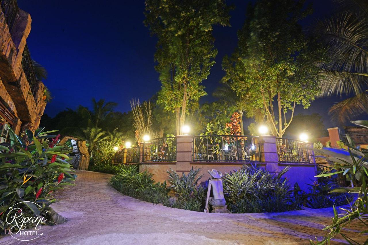 Ropani Hotel Kitende 외부 사진